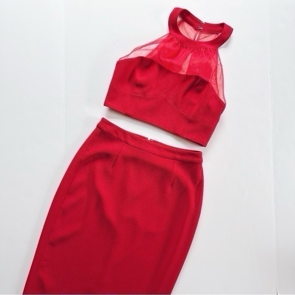 Dress The Population Women’s Elliana Two-Piece Faux Halter Set Rouge - Picture 6 of 13